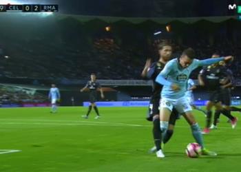 تحكيم_الليجا راديو ماركا الإسباني الحكم أخطأ بإشهار البطاقة الصفراء الثانية ضد أسباس وسيلتا فيجو يستحق ضربة جزاء