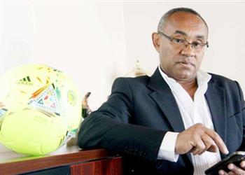 رئيس الكاف يشيد بـ محمد صلاح قبل إعلان أفضل لاعب أفريقي