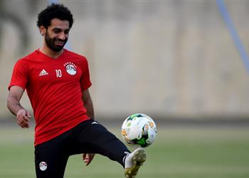 فيفا يهنئ محمد صلاح ننتظرك في روسيا
