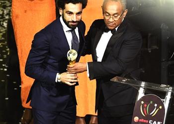 المحترفون المصريون يتوجون محمد صلاح ملك ا بـ8 رسائل