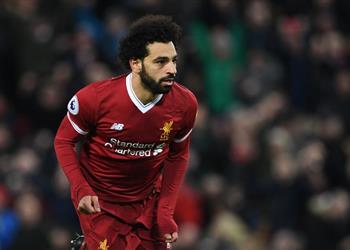 محمد صلاح يلفت الأنظار في المدرجات خلال مباراة الديربي