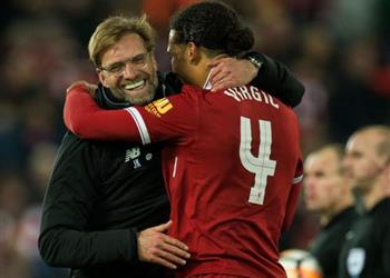 كلوب سعيد بهدف فان ديك ويثير الجدل حول ضربة جزاء ليفربول