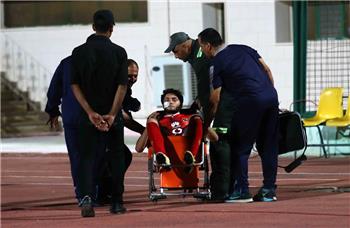 طبيب الأهلي يكشف عن إصابتين لنيدفيد