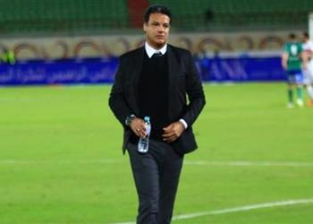 إيهاب جلال يرتب أوراق الزمالك في جلسة مع معاونيه