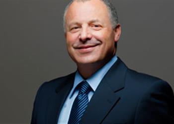 أبوريدة رئيس ا لبعثة الفراعنة في أوغندا