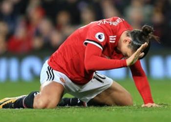 مورينيو يكشف عن موعد عودة إبراهيموفيتش إلى الملاعب