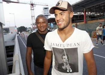 رافيينيا يصل لاتفاق للرحيل عن برشلونة