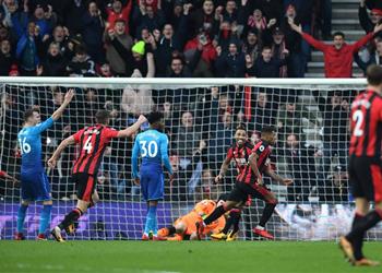 فيديو بورنموث يخطف الفوز من أرسنال بـ4 دقائق في غياب محمد النني