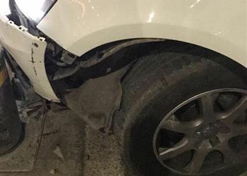 بالصور تفاصيل حادث سيارة باسم مرسي