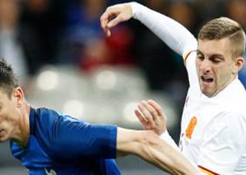 نابولي يستهدف ضم جناح برشلونة