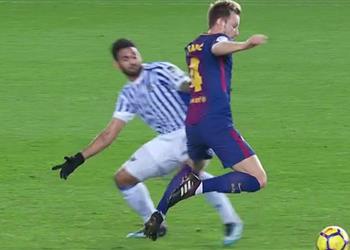 فيديو الحكم يحرم سوسيداد من هدف شرعي أمام برشلونة