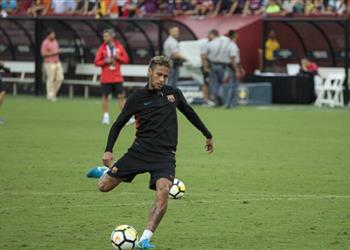 أخبار نيمار يستغل نايكي لتوضيح مصيره