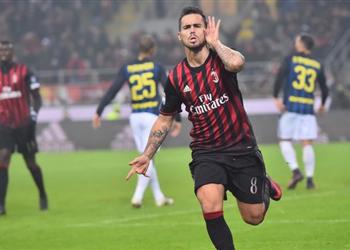 لاعب ميلان يعلق على انتقاله المحتمل إلى ليفربول برسالة حاسمة