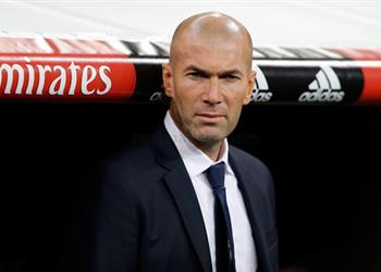 ريال مدريد يتواصل مع بديل زيدان