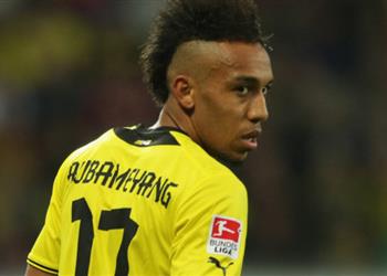 مدرب بوروسيا دورتموند يحاول عرقلة انتقال أوباميانج إلى آرسنال