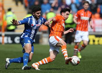 سام مرسي أساسيا مع ويجان لمواجهة بورنموث في كأس الاتحاد الإنجليزي