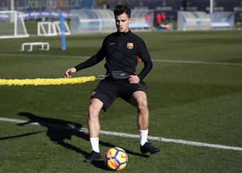 كوتينيو يقترب من الظهور الأول مع برشلونة