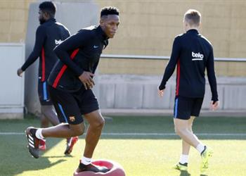 ياري مينا يقترب من ظهوره الأول مع برشلونة