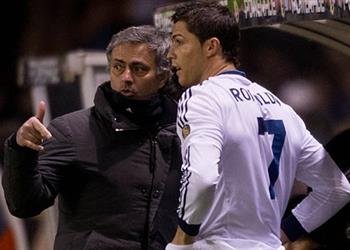 مورينيو يفصح عن رأيه في عودة رونالدو لمانشستر يونايتد