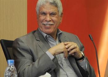 بعد شوط أول حسن شحاته ده ولا الزمالك ومدرسة الفن والهندسة