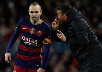 إنييستا يكشف حديثه مع فالفيردي ويعلق على إنريكي