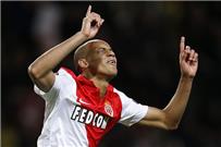 برشلونة يبحث عن خليفة لألفيش وظهير موناكو يدخل دائرة الاهتمام