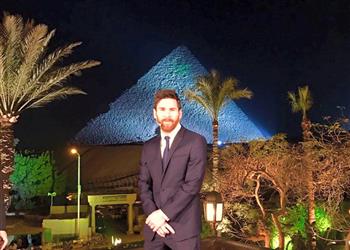 ياسر أيوب مازح ا قبل بدء مؤتمر ميسي الأهلي أرسلني للتفاوض معه