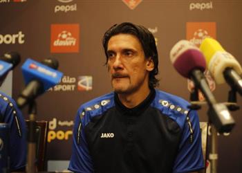 مدربا الفيصلي ونصر حسين داي يتابعان مباراة الأهلي والوحدة