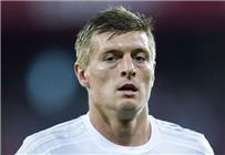 مانشستر يونايتد يجهز عرضا بقمية 40 مليون باوند من أجل كروس