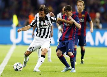 برشلونة يعلق على اعتزال بيرلو