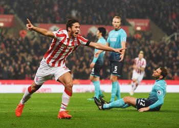 سوشيال_بطولات ميدو يشيد بأداء رمضان صبحي مع ستوك أمام وست هام