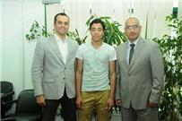 على طريقة صبحي أكرم توفيق يبدأ مشواره مع الأهلي بالوقوف على الكرة