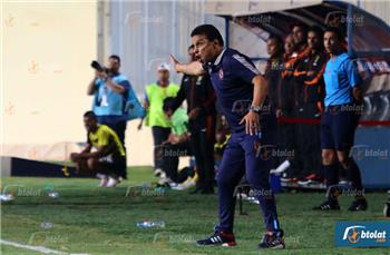 البدري ينفعل على عاشور أثناء مواجهة بتروجيت