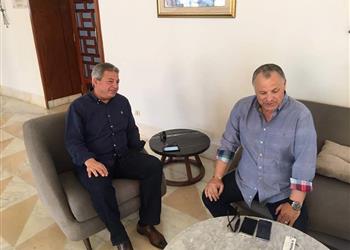 خالد عبدالعزيز يصل تونس لمساندة الفراعنة