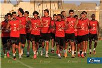 الشعلالي يقود تدريبات بدنية للاعبي الأهلي