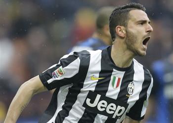 لعنة الإصابات يوفنتوس يؤكد إصابة مدافعه ليضع أليجري في ورطة