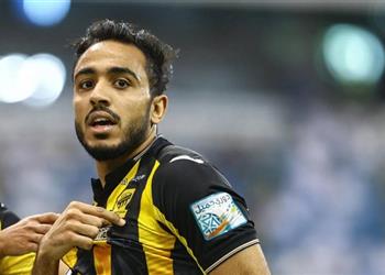 سوشيال_بطولات_للم حترفين بالفيديو كهربا يتصدر تويتر بعد تعديه على مشجع وجمهور الاتحاد يدافع عنه