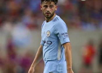 جماهير سيلتك تدفع لاعب وسط مانشستر سيتي لقرار الرحيل