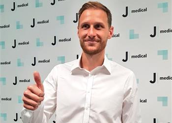 هوفيديس يخضع للفحص الطبي في يوفنتوس