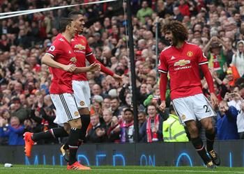 مورينيو وثقت بفلايني منذ يومي الأول في مانشستر يونايتد