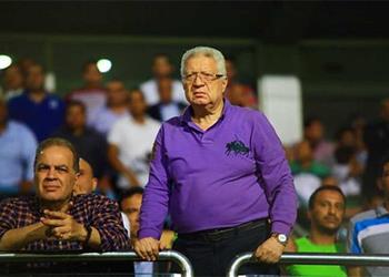 مرتضى منصور يحضر مباراة الزمالك وسموحة