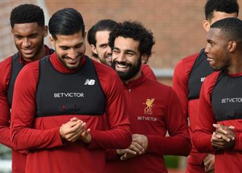 لاعب ليفربول يؤكد على صعوبة مواجهة مانشستر يونايتد