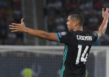 كاسيميرو نحن نكتب التاريخ