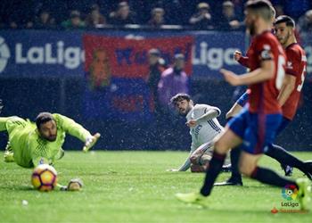 نتائج_الليجا ريال مدريد يحافظ على الصدارة بثلاثية في شباك أوساسونا