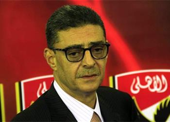 طاهر يغري لاعبي الأهلي بمكافآت من جيبه الخاص لتخطي الترجي