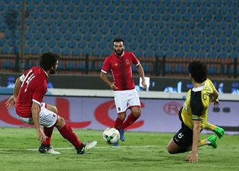 فيفا يشيد بروح الأهلي في هدف متعب