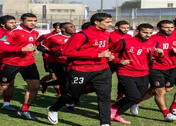 مران الأهلي مدافع الفريق يغادر التتش للإصابة