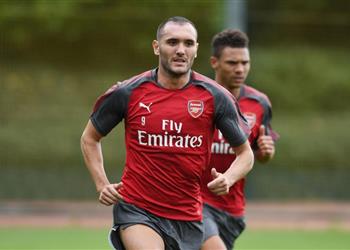 أخبار آرسنال يحدد سعر بيريز لمن يرغب في ضمه