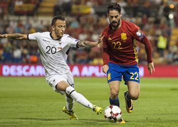 إيسكو يوجه رسالة لبيكيه