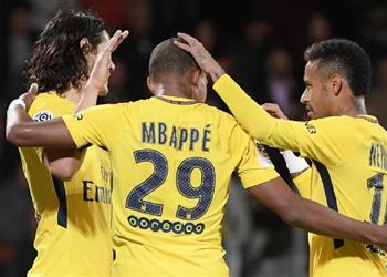 صحيفة فرنسية نيمار ومبابي ي شكلان جبهة ضد كافاني